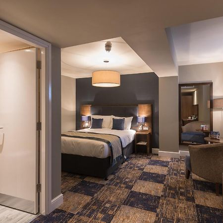 The John Russell Fox Wetherspoon Hotell Andover Exteriör bild